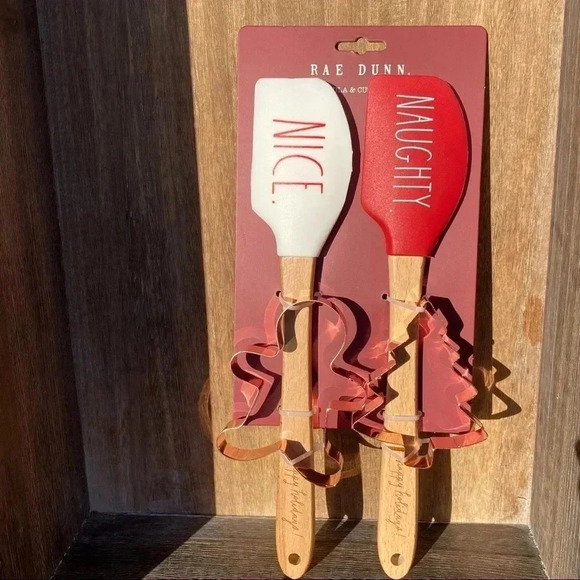 NEW 4 pc SET Rae Dunn COOKIE CUTTER & SPATULA SET Cute Spatulas + Cookie cutters - Picture 7 of 7